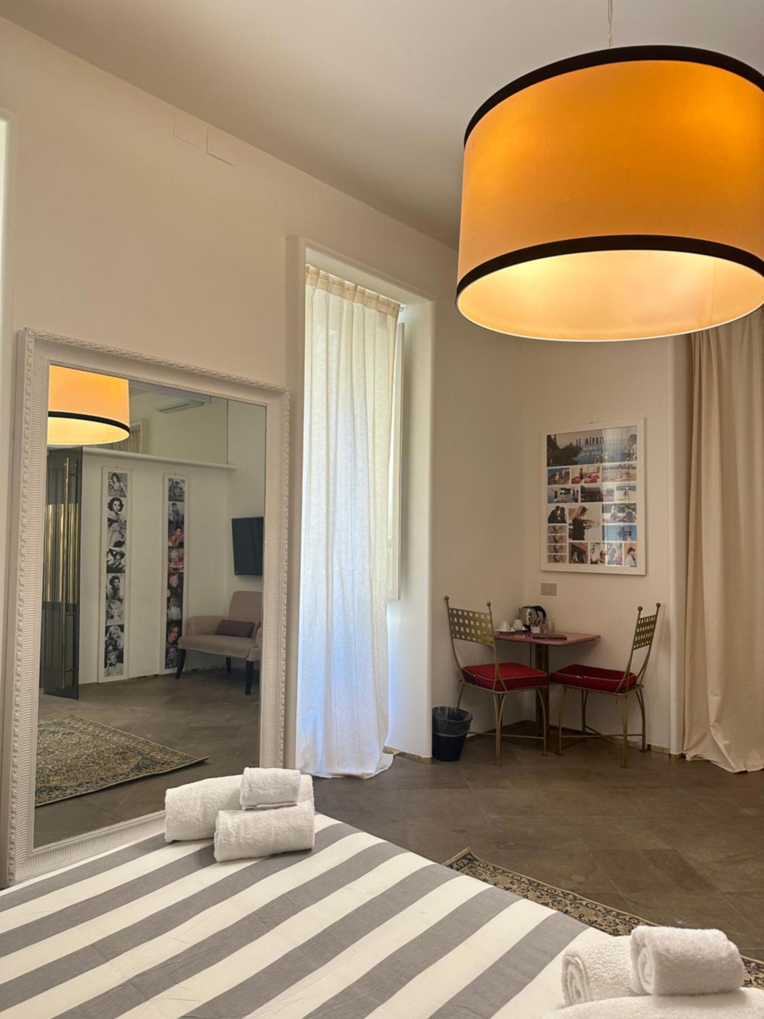 Pb Guest house *